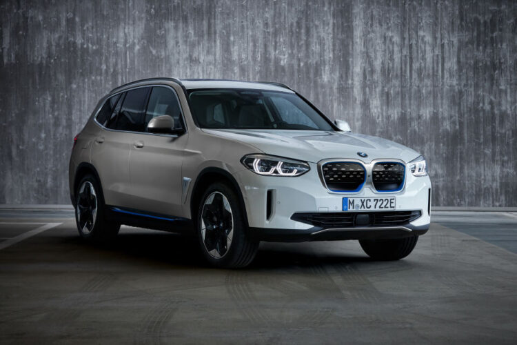BMW iX3: характеристики