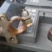 снимать минусовую клемму аккумулятора