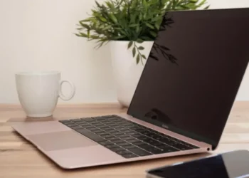 Как выбрать MacBook для учебы и работы